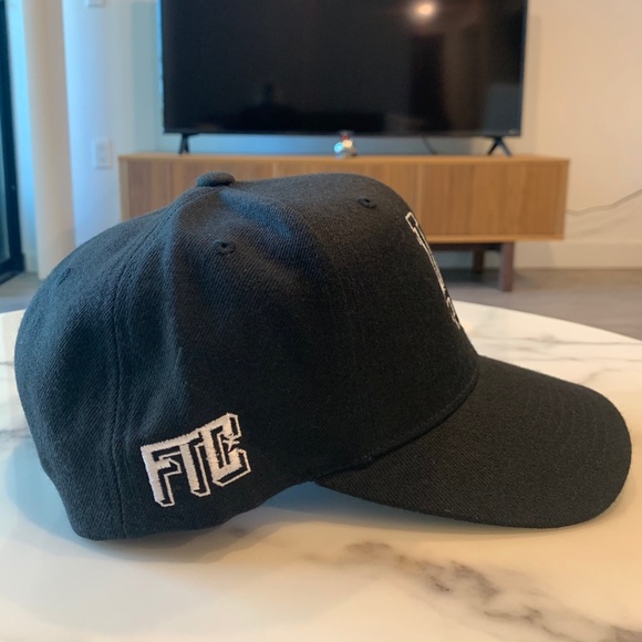 FTCLA SNAPBACK - Picture 4 of 4